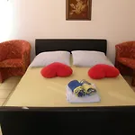 And By The Sea Stanici, - 14782 Gostinjska kuća 3*