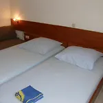And By The Sea Stanici, - 14782 Gostinjska kuća 3*